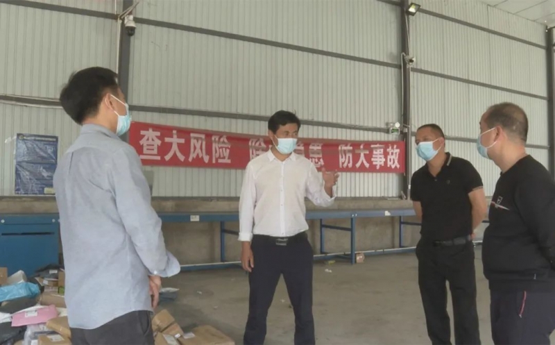 华坪县长和振调研新冠肺炎疫情防控工作  3月16日，县长和振到中心镇、荣将镇、石龙坝镇调研新冠肺炎疫情防 ...