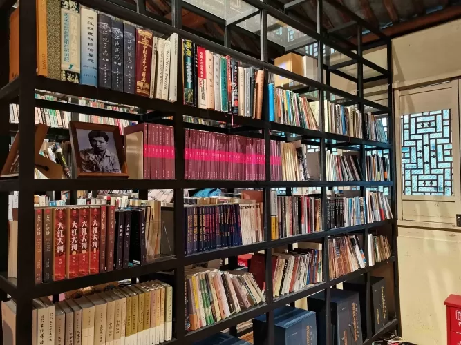 将书房“搬进”古城里，宣科书房开幕仪式在大研纳西古乐会举行