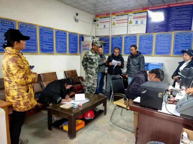 古城区纪委监委为森林防灭火加筑“防火墙” (2).jpg