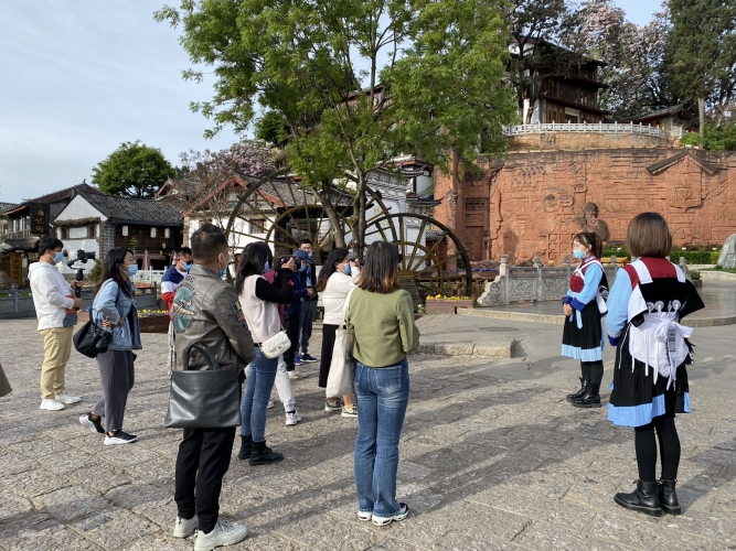 【春暖花开丽江欢迎您】你要的“诗和远方” 丽江古城全都有