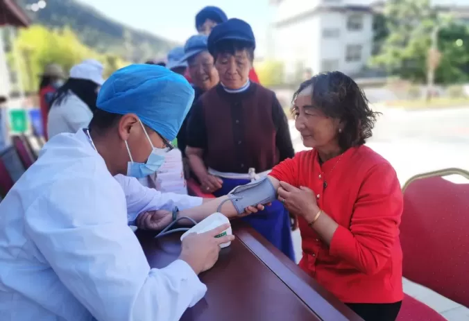 普及健康生活方式！古城区爱卫办开展“爱国卫生月”活动