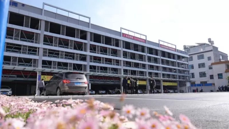 198个智能机械停车位，国资集团汽车服务中心正式开业运营