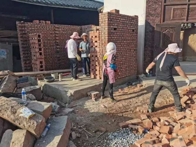 永胜县程海镇1个月改造3100座厕所，以行动践行“效能革命”