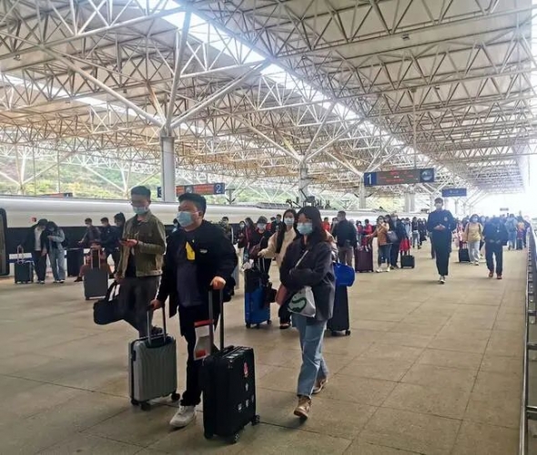 五一假期首日 丽江客流量略有涨幅