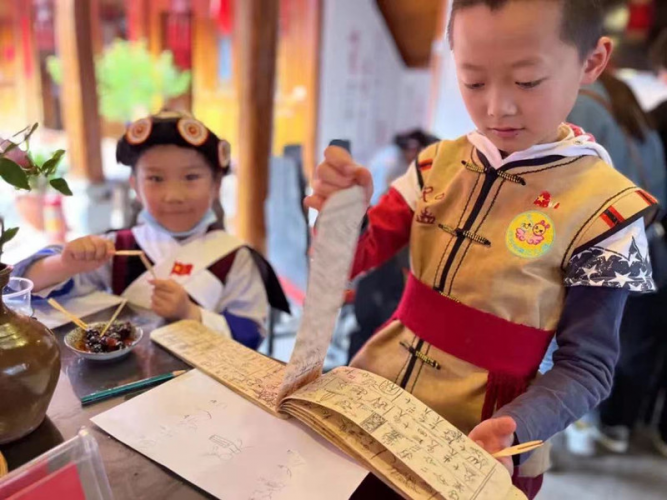 精准疫情防控 理性安心游 丽江“五一”无限精彩