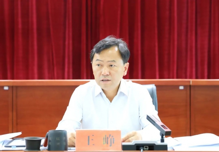 华坪县委常委会召开2022年度第14次会议