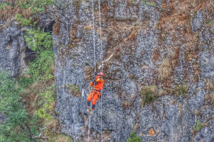2022“云上”山地救援交流活动在丽江举行