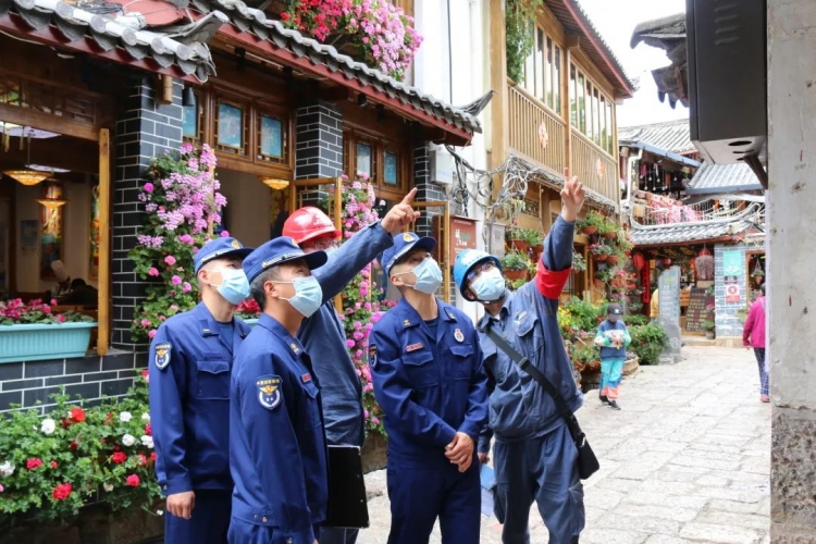 保障古城消防安全 消防&amp;电力强强联手，联合执法“1 1＞2”  (4).jpg