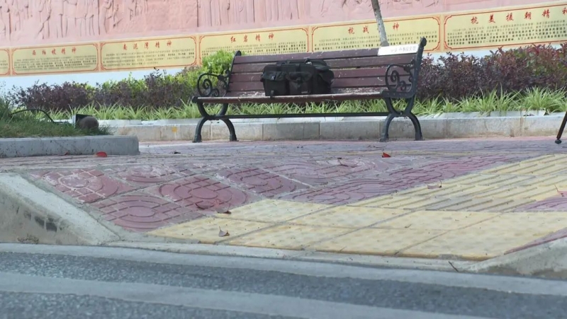 古城区进行缘石坡道“微改造”，无障碍环境建设