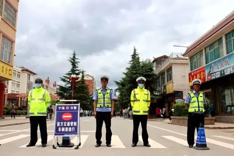 你逐梦，我守护！宁蒗公安护航中考进行时