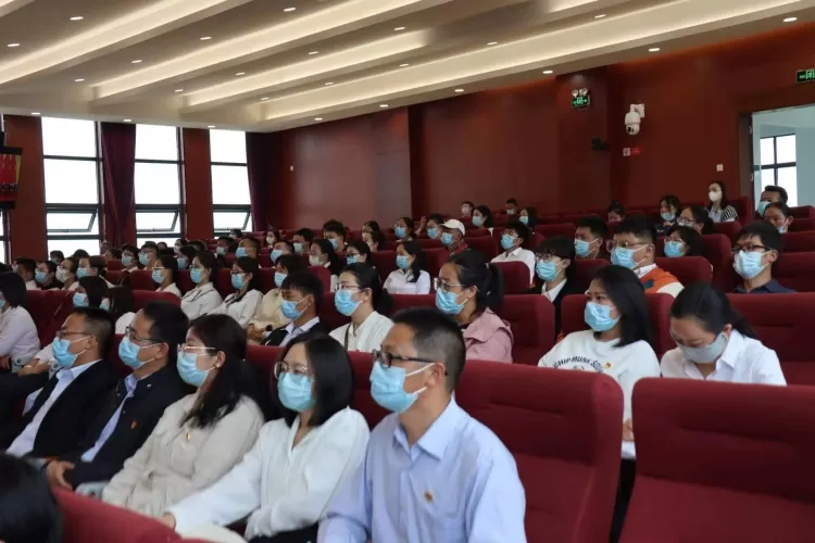 汲取榜样力量！ 丽江市卫生健康系统开展 2022 年张桂梅先进事迹宣讲活动