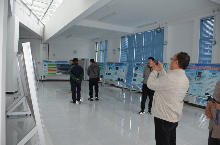 民革丽江市总支部调研程海“两污”治理工作