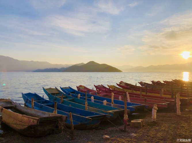 “扭扭车男孩”， 毕业旅行来丽江吧！ 我们诚挚欢迎！