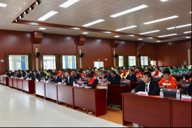 表彰“两优一先”！古城区投资控股集团传承红色基因 奋力开创工作新局面153.png