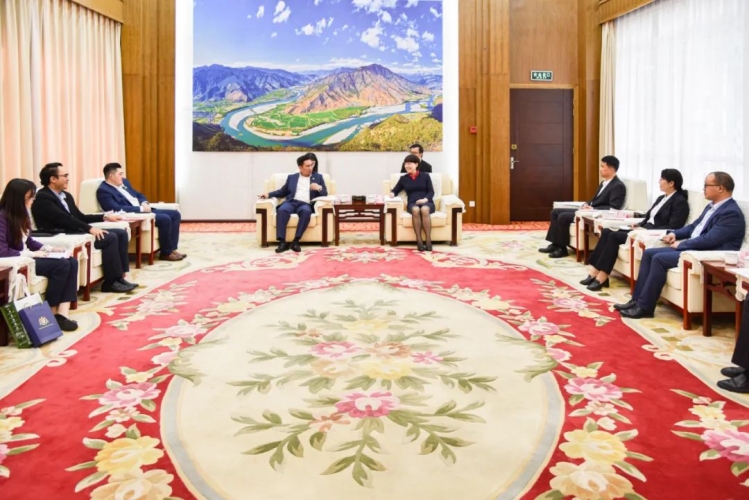 浦虹会见马来西亚驻昆明总领事一行共谋合作发展