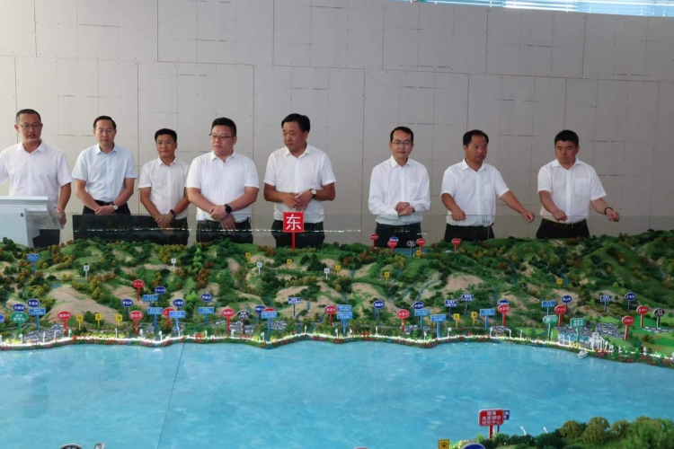 永胜县举行程海高原湖泊研究中心揭牌仪式暨第一届程海保护治理研讨会