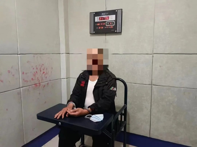 法网恢恢，在逃19年后主动投案