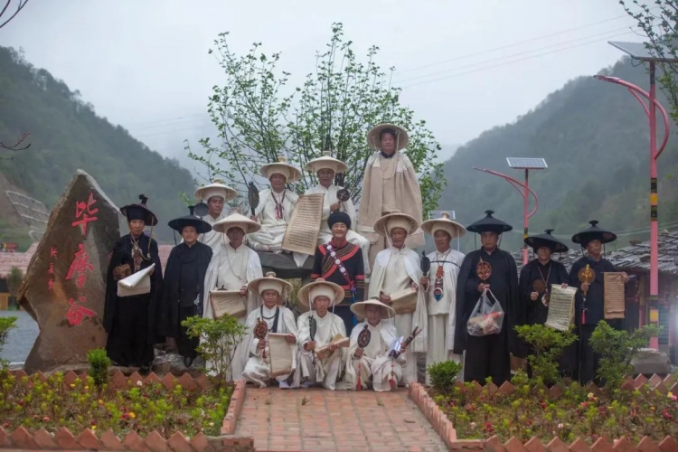 丽江宁蒗又添一景区——泸沽湖旅游线路上的丽江宁蒗毕摩谷景区开门迎客
