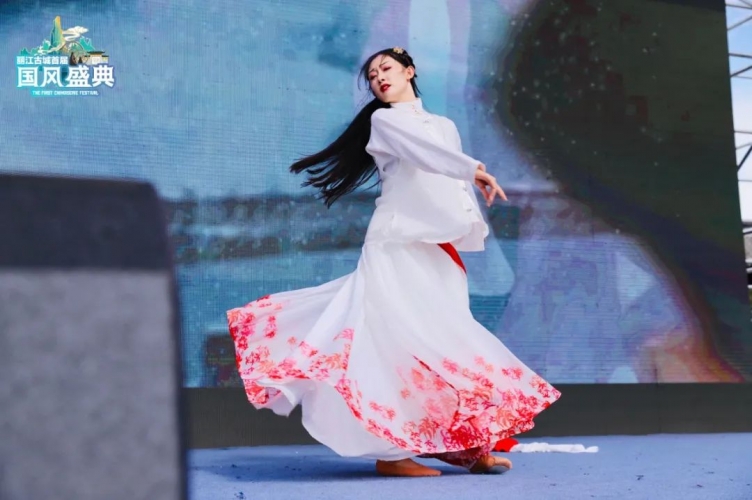 第二届丽江古城国风盛典惊艳来袭 接下来的5天，每天都有新惊喜！