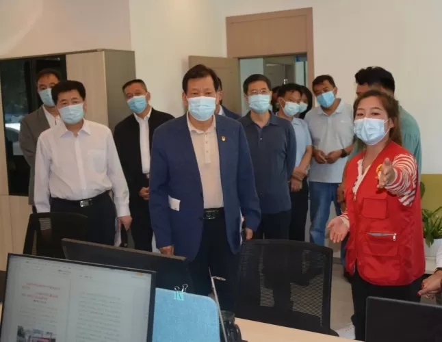 中国社会工作联合会来丽调研