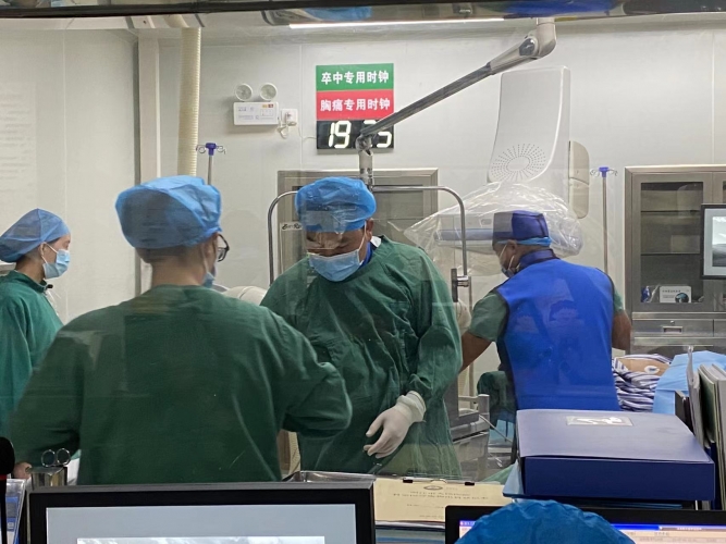生命起点，从“心”开始  丽江市人民医院为47名先心病患儿进行救治手术 (3).jpg