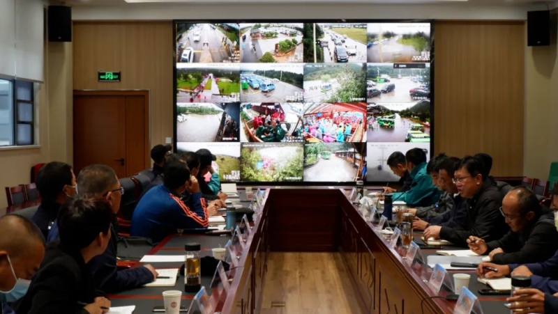 玉龙雪山景区召开2022年度暑期旅游接待工作现场调度会