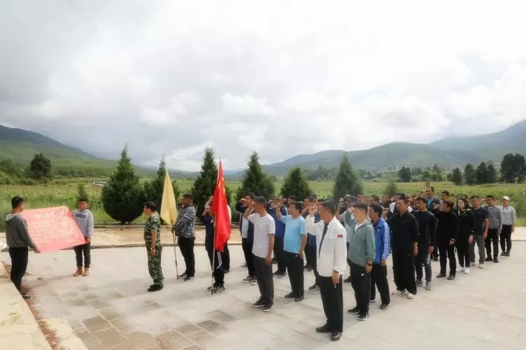 古城区投控集团开展“八一”建军节系列活动