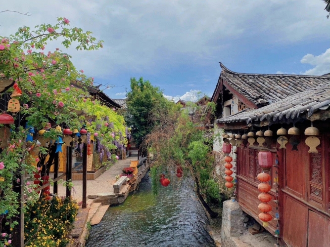 小说《丽江，今夜你将谁遗忘》正式出版发售  300万书迷站内收藏 (2).jpg