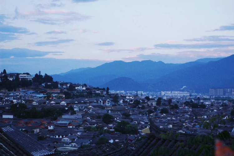 小说《丽江，今夜你将谁遗忘》正式出版发售  300万书迷站内收藏 (4).jpg