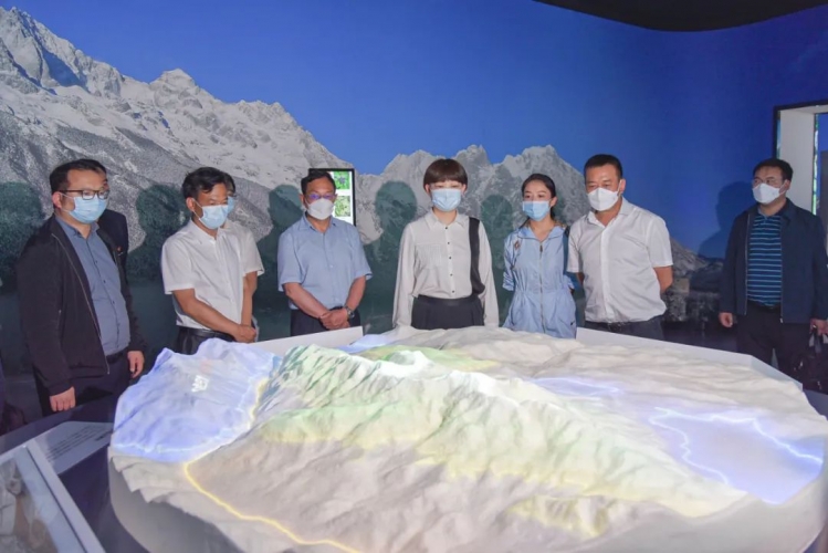 浦虹到玉龙雪山调研旅游接待、疫情防控和重大文旅项目