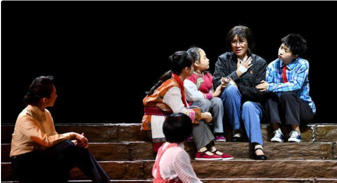 原创话剧《桂梅老师》在北京保利剧院上演 与首都观众共敬时代楷模