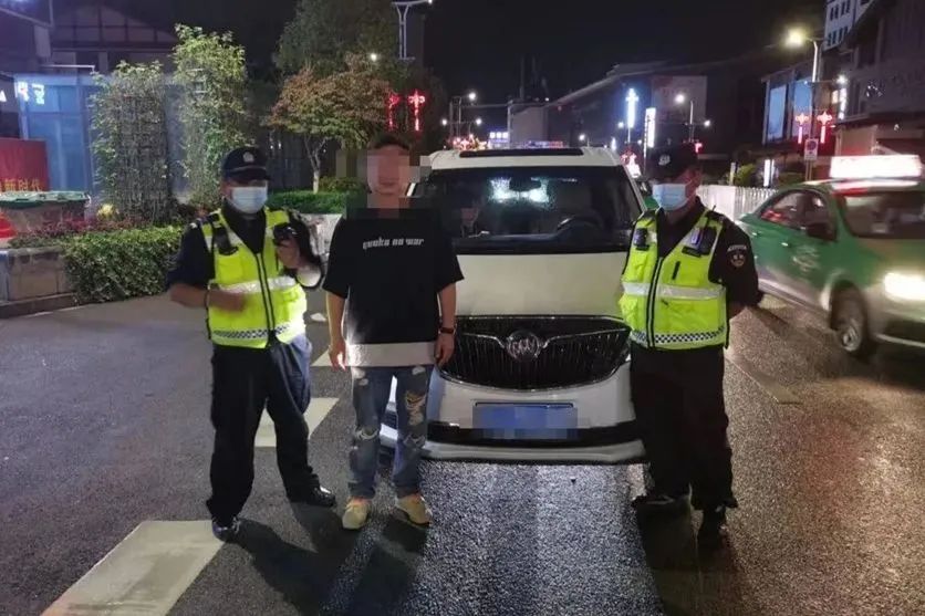 再次醉驾+无证=拘役并处罚金+5年内不得重新取得驾驶证！