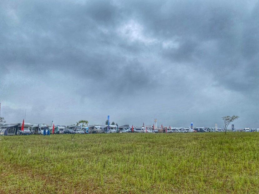 中秋去露营！中国丽江首届房车露营文化节启幕 (9).jpg