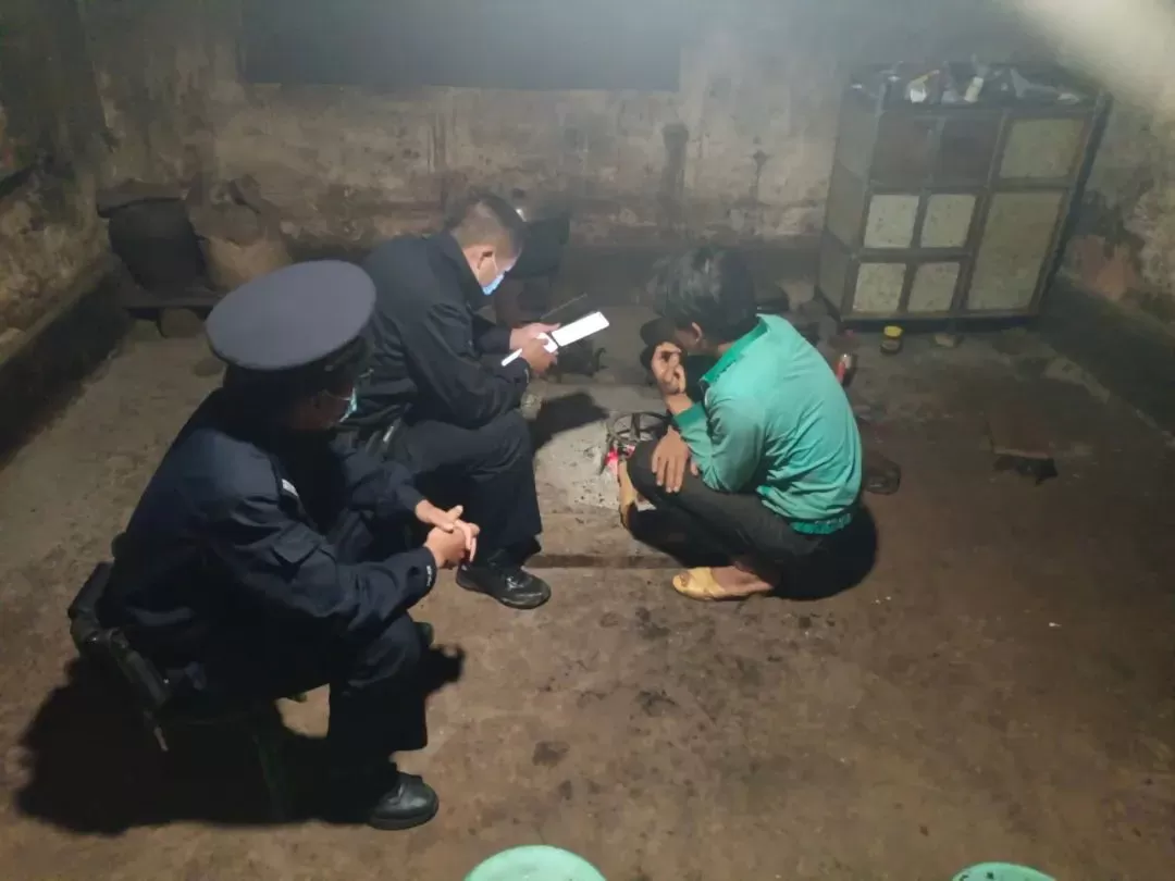 “熊孩子”沉迷游戏 充值手游上千元