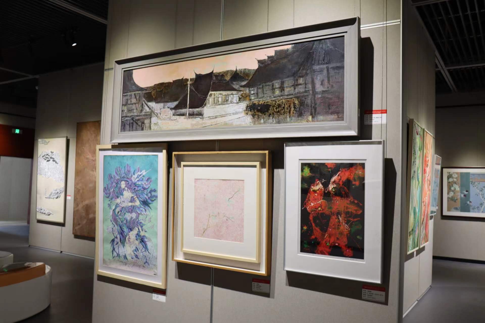 用丹青书画盛世 首届云南重彩画及综合材料艺术作品邀请展在丽江开幕