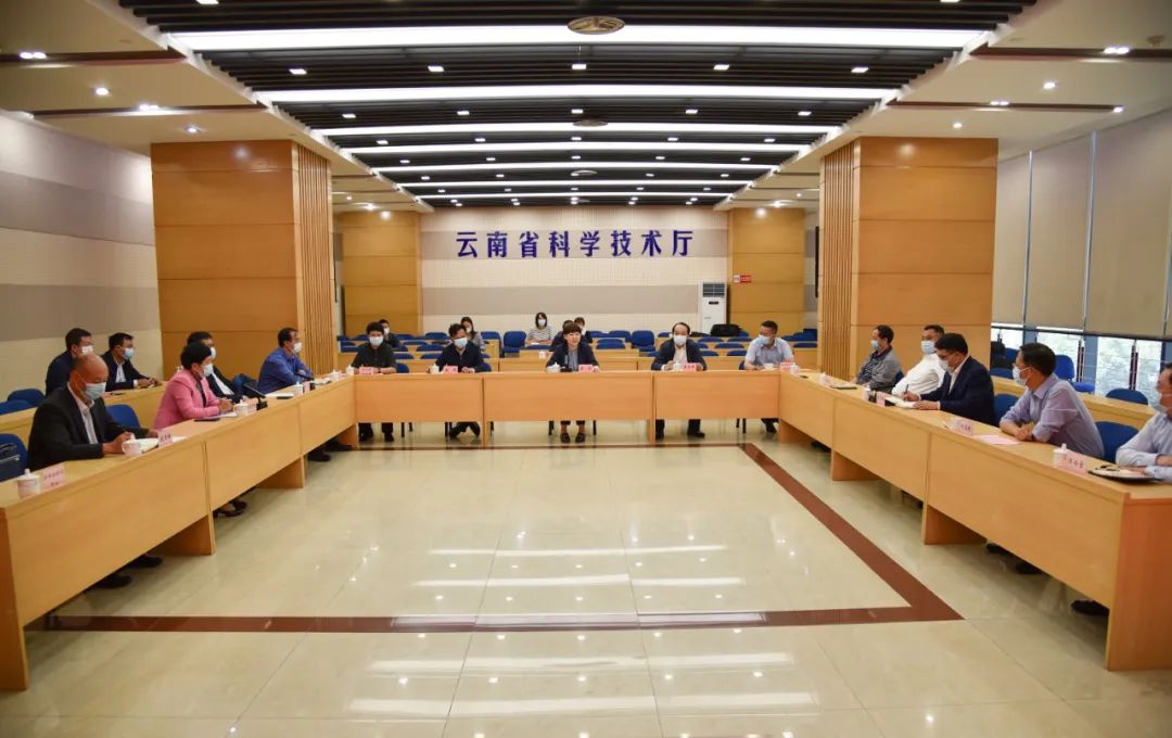 丽江市省科技厅云南农大在昆签署战略合作框架协议