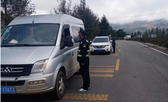 “十一”黄金周期间宁蒗运政查处27辆违规违章车辆