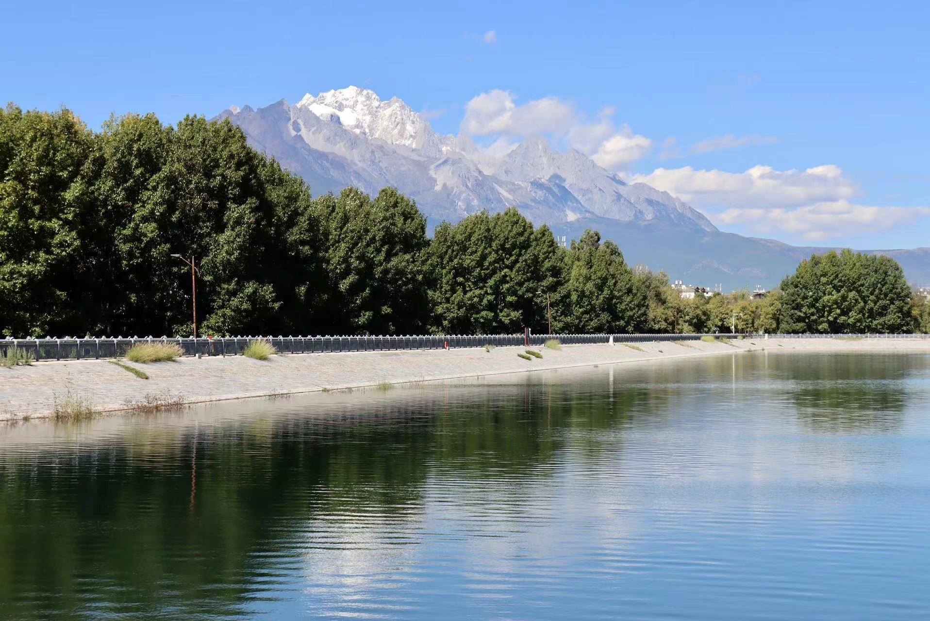 久违！你熟悉的丽江蓝又回来了  走 拍蓝天去！