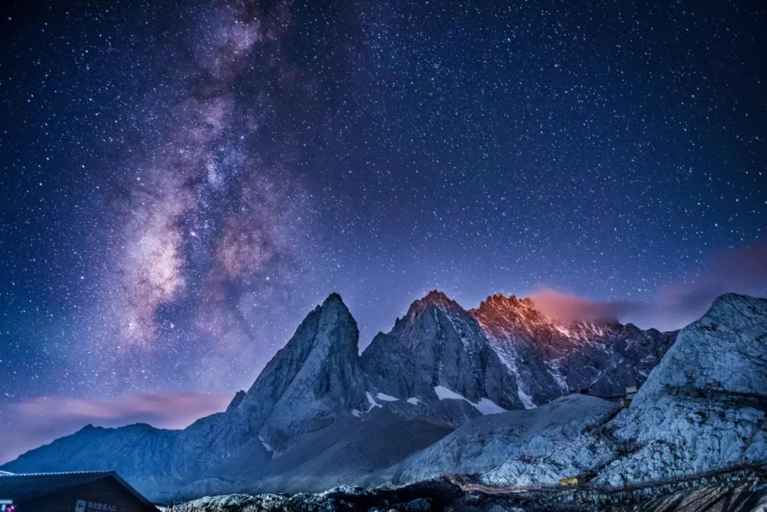 赵立坚点赞丽江 网友纷纷发文表达对丽江的向往……