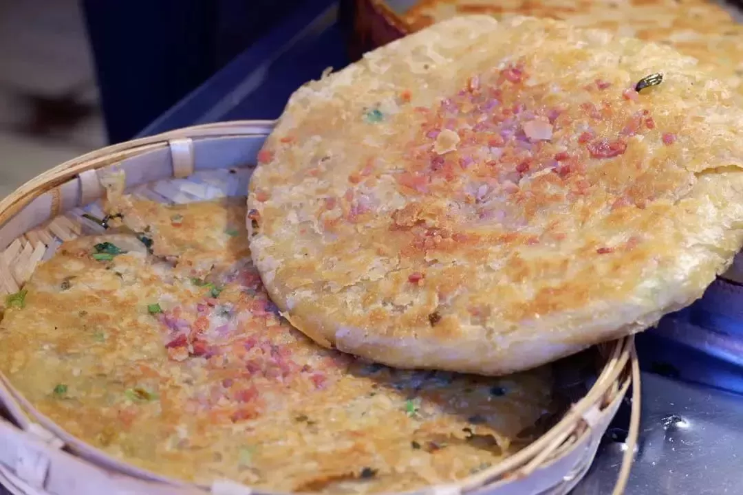 赵立坚点赞丽江 网友纷纷发文表达对丽江的向往……