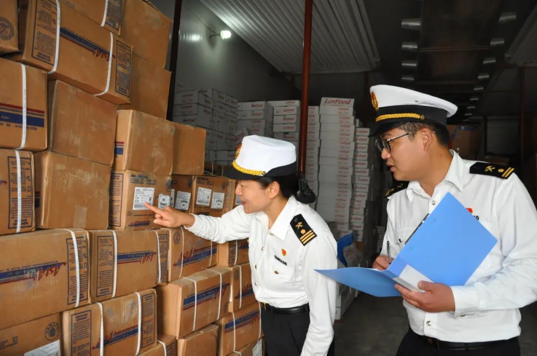 丽江市三季度外贸进出口总值同比增长61.2%.jpg