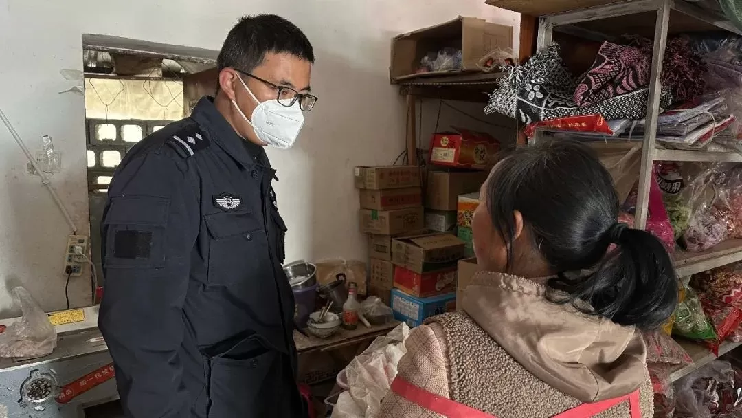 再晚1分钟30个“W”不保，幸亏真“警察”及时赶到