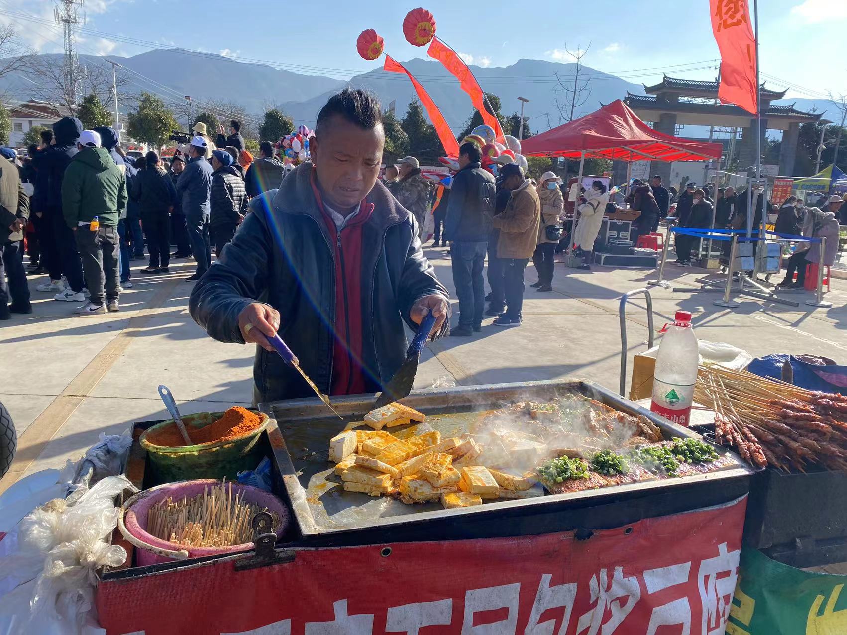 今天白沙万人空巷过“当美空普”节   大宅开门“三多节”马上就要来了！ (5).jpg