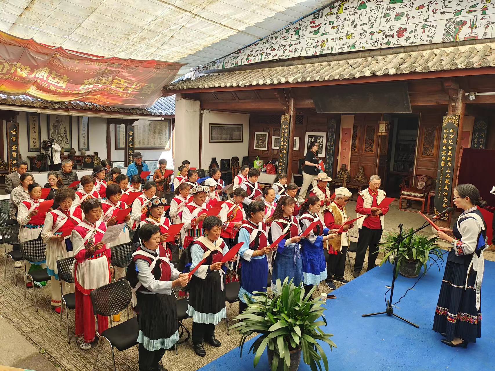 天雨流芳  在丽江古城拥抱“书”式生活.jpg