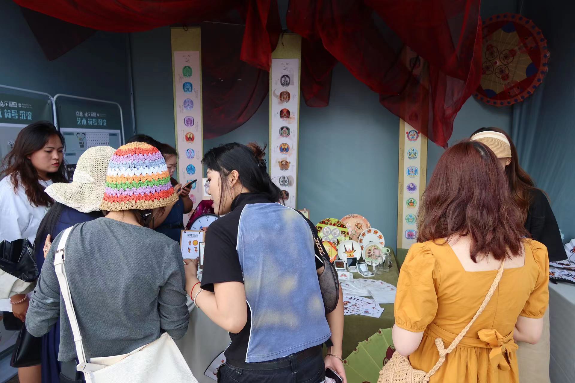 “2023艺术 符号 沉淀——创意丽江”展演活动在丽江古城开幕 (4).jpg