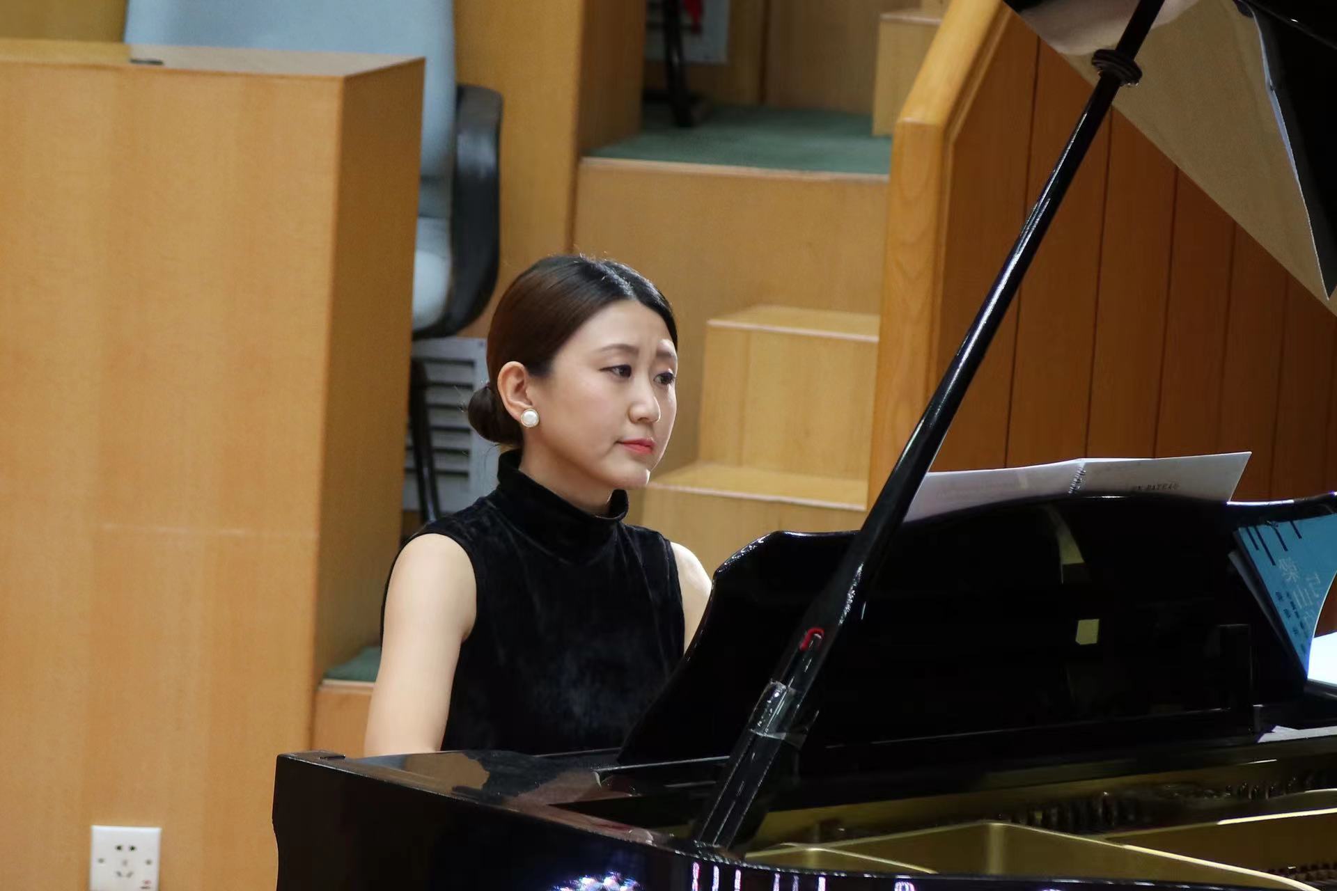 “乐享丽江”音乐剧场首场音乐会成功演出 (7).jpg