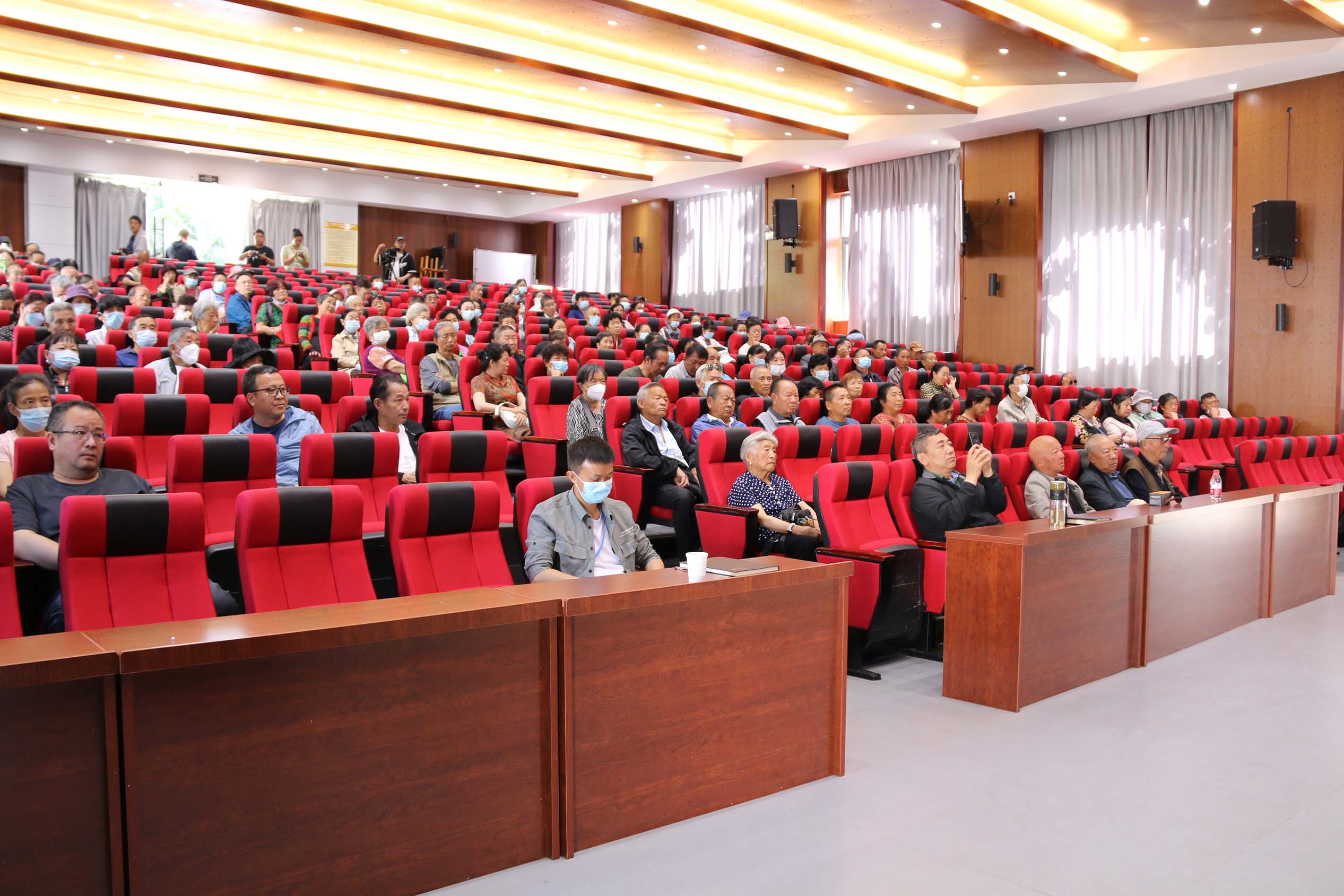 保护古城遗产 大研街道举行普法强基补短板专项行动“订单式”普法活动 (4).JPG