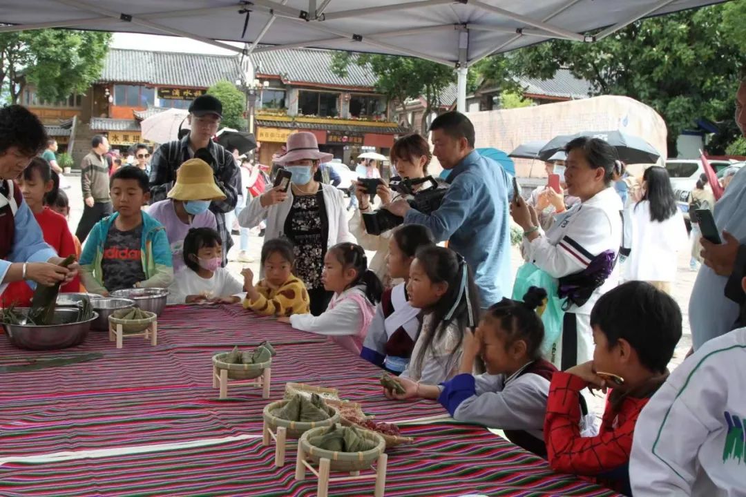 丽江“凉夏” 端午小长假旅行有“热度” (4).jpg