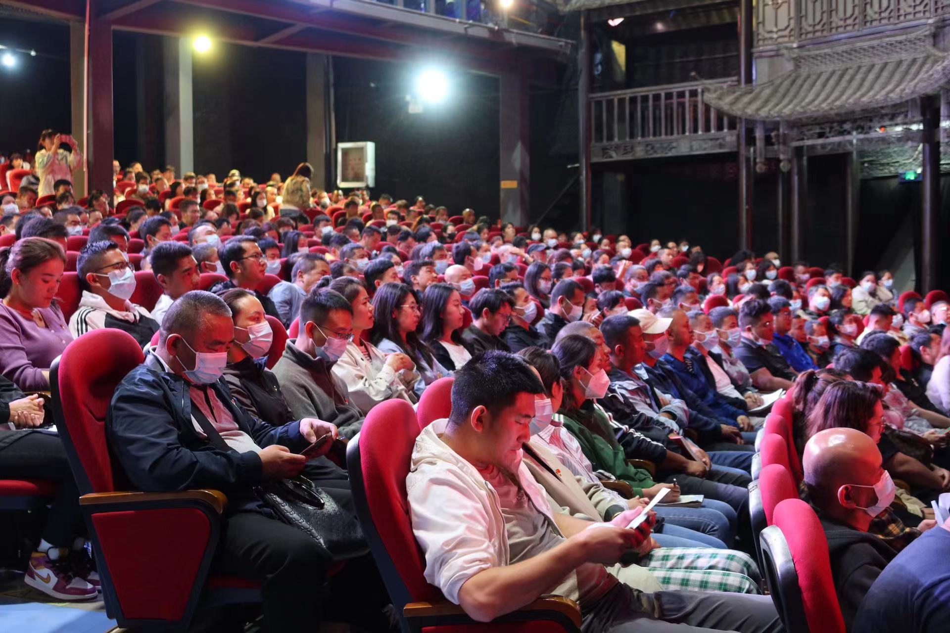 丽江市国资委党委“万名党员进党校”学习贯彻党的二十大精神专题培训班（第2期）开班 (6).jpg