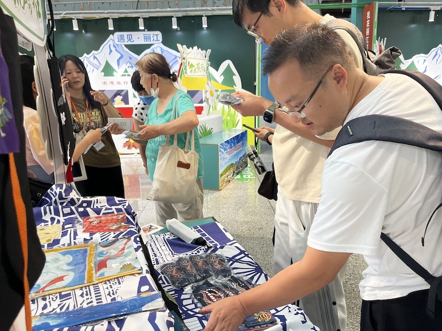 “舍不得的丽江”文旅宣传走进昆明长水机场 (3).jpeg